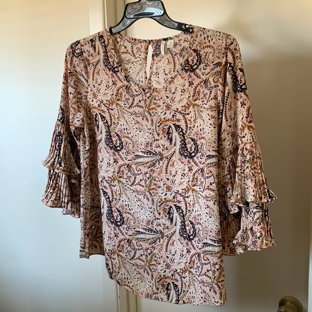 Women’s blouse